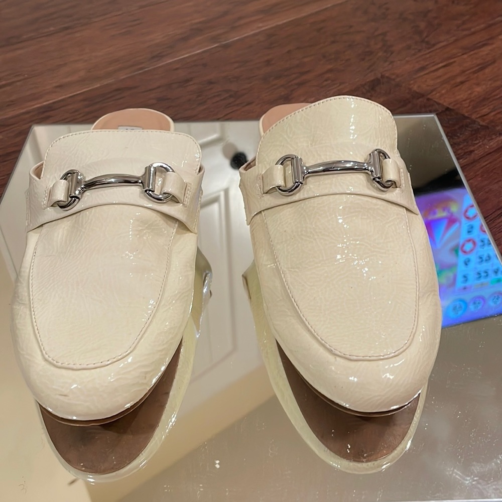 Womens shoes